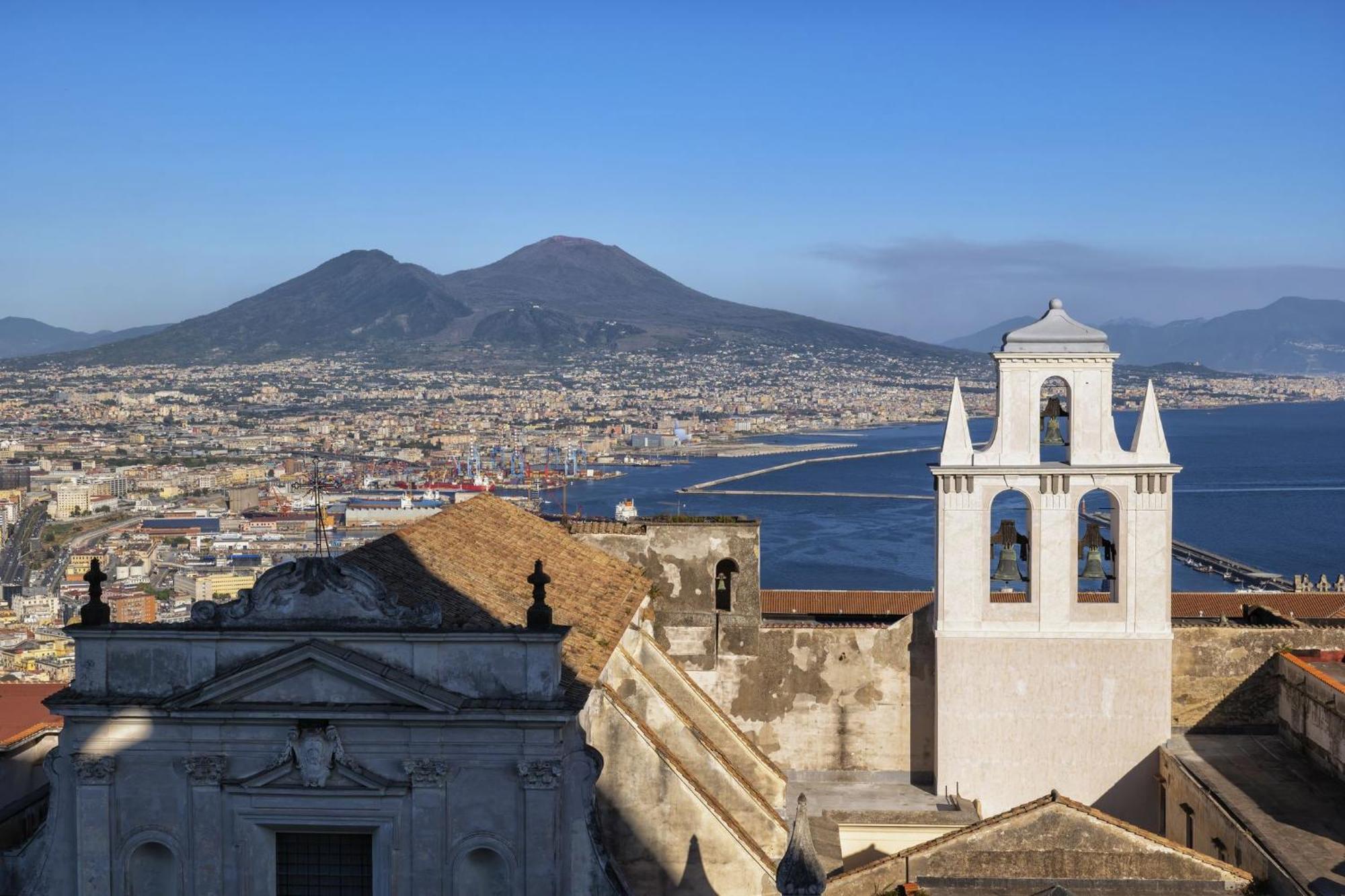 La Maison Bohemien Apartment Napoli Bagian luar foto